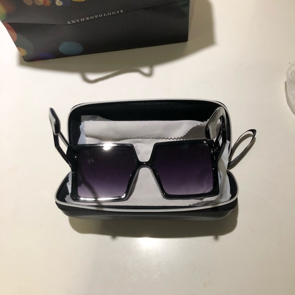 Brand new sunglasses - Picture 5 of 8